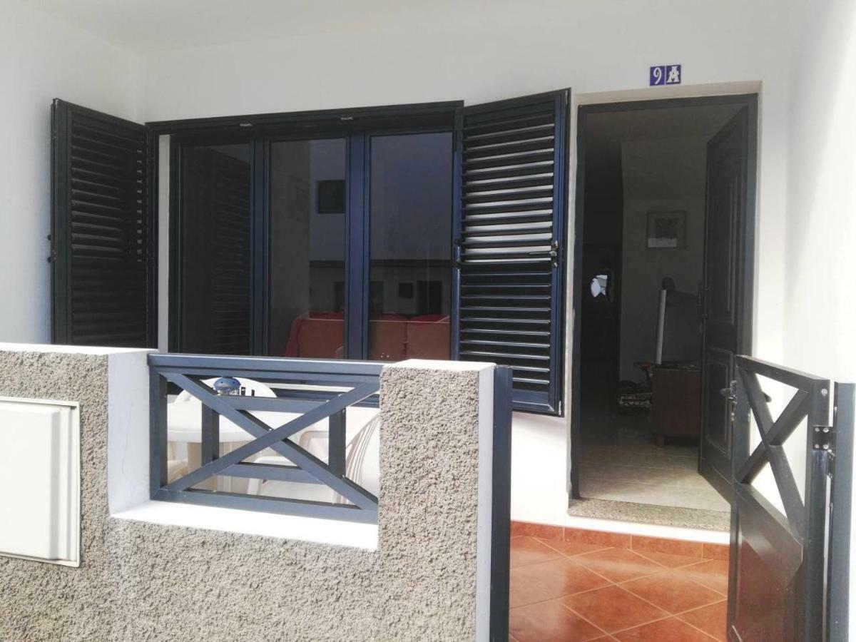 Casa La Charca De Famara Apartamento Exterior foto
